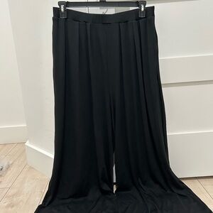 NWT Cider black flowy pants!! Size XL!